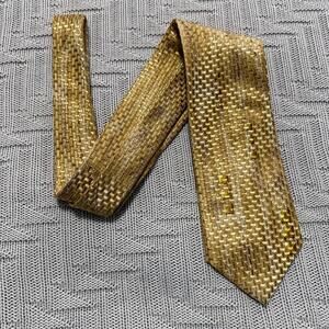 Ermenegildo Zegna golden basketweave silk tie